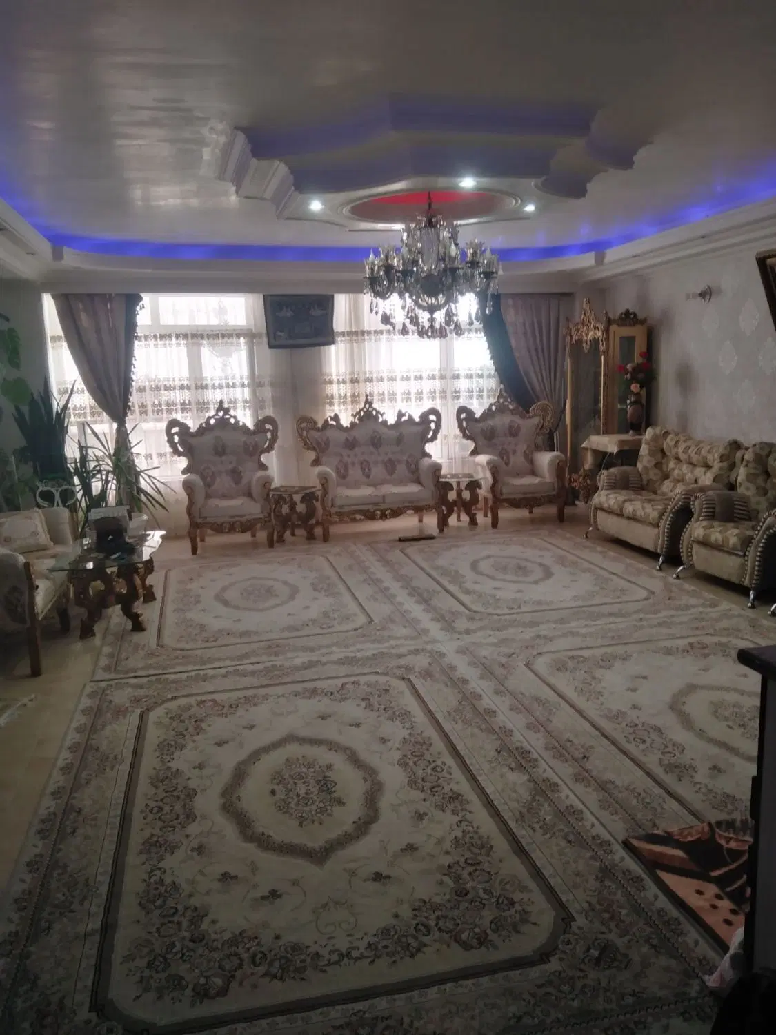 آپارتمان در بهترین کوی ۱۲ متری کوی فروردین