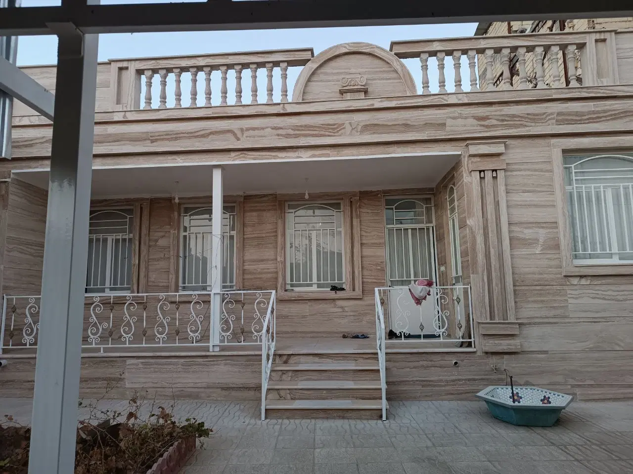 فروش خانه ویلایی در رباط سرخ