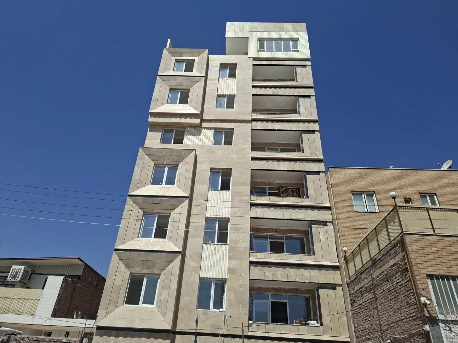 فروش آپارتمان ۷۰ متری  فرصت عالی برای خرید
