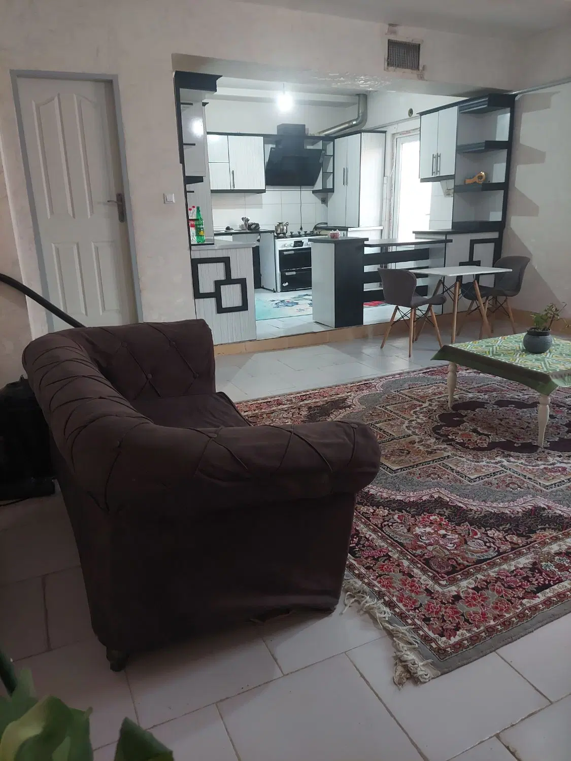 ااپارتمان پیشوا ماهانه روزانه هفتگی