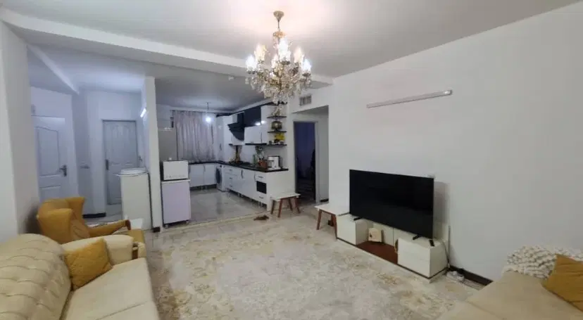 ۷۸ متر با پارکینگ و انباری