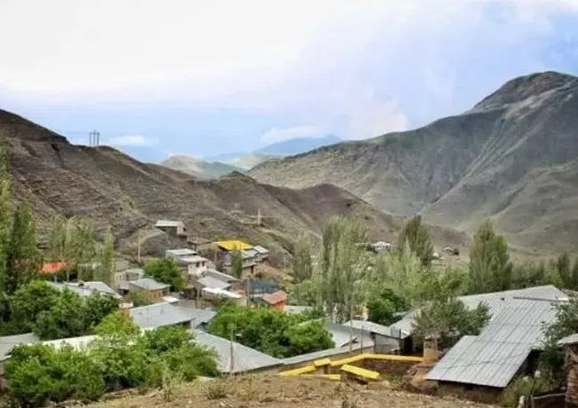 زمین متراژ پایین یوش