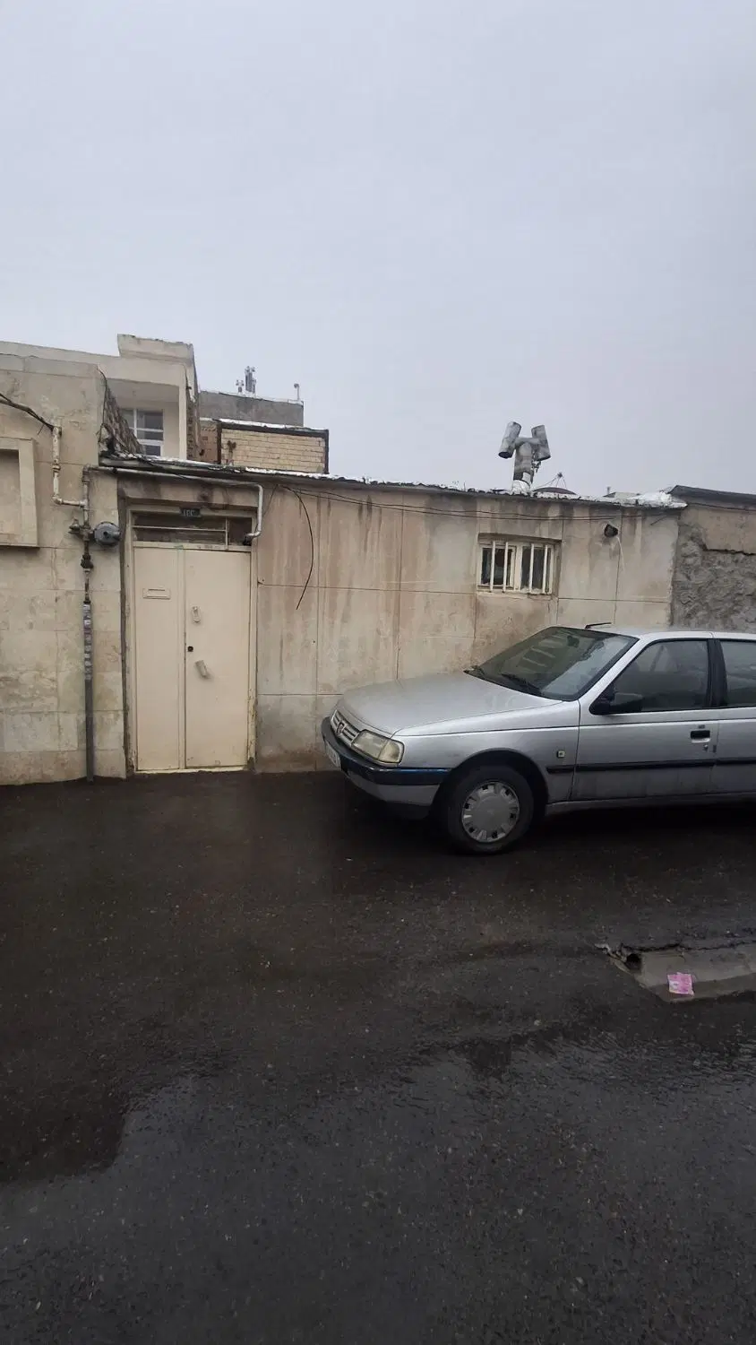 یکه دکان کوی مرادی کوچه شش متری