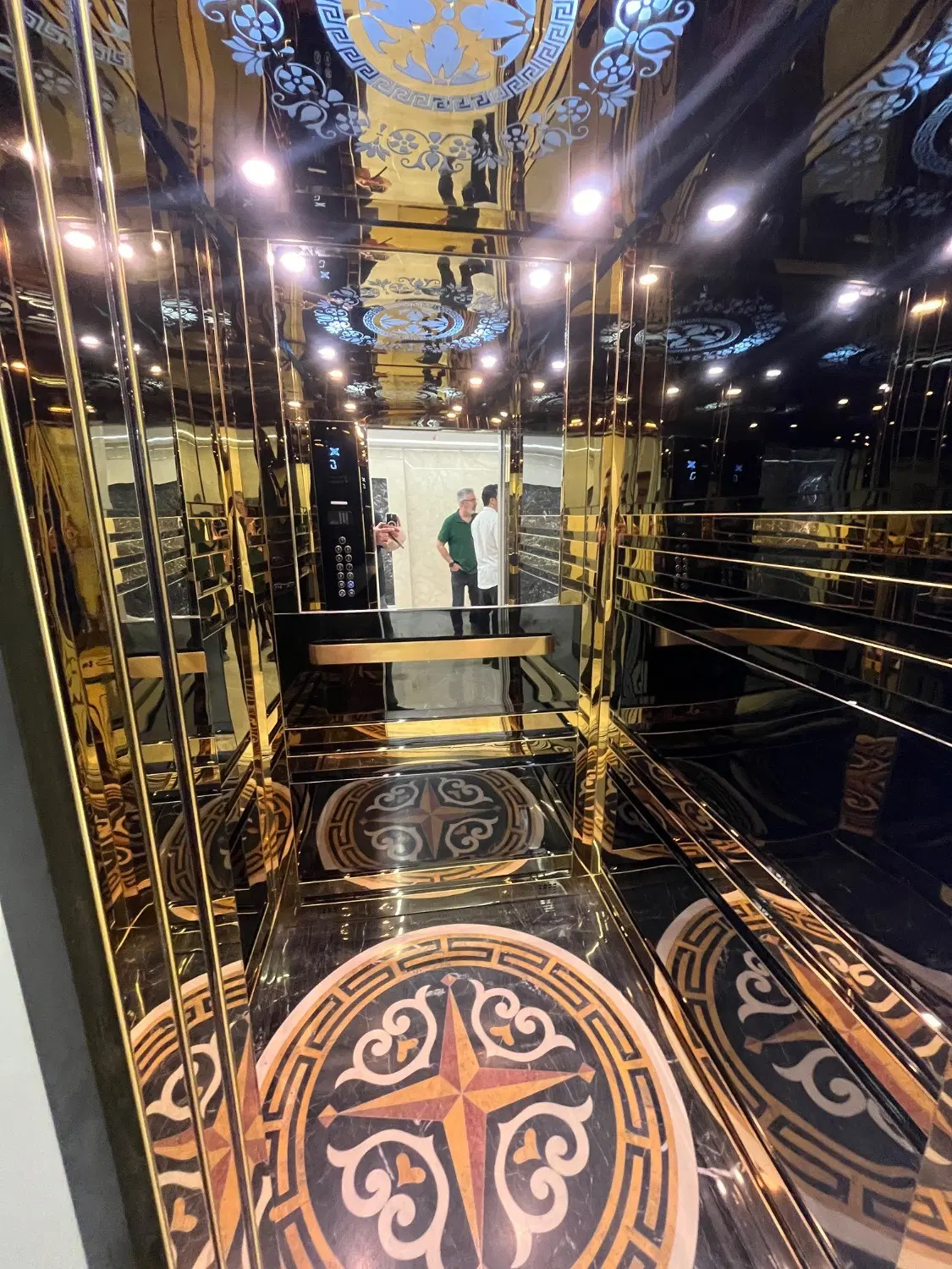 فروش ۸۸ متر دو خواب پونک صبح دوست