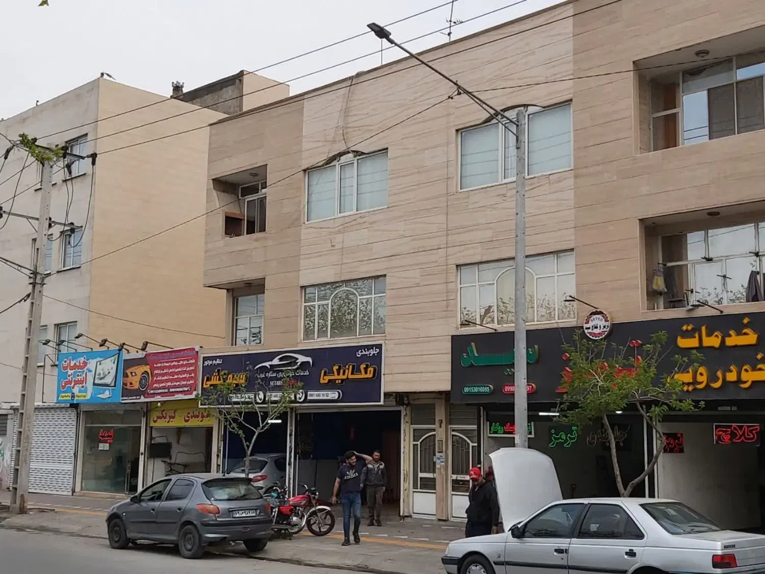 ۳۵ متری حاشیه اندیشه