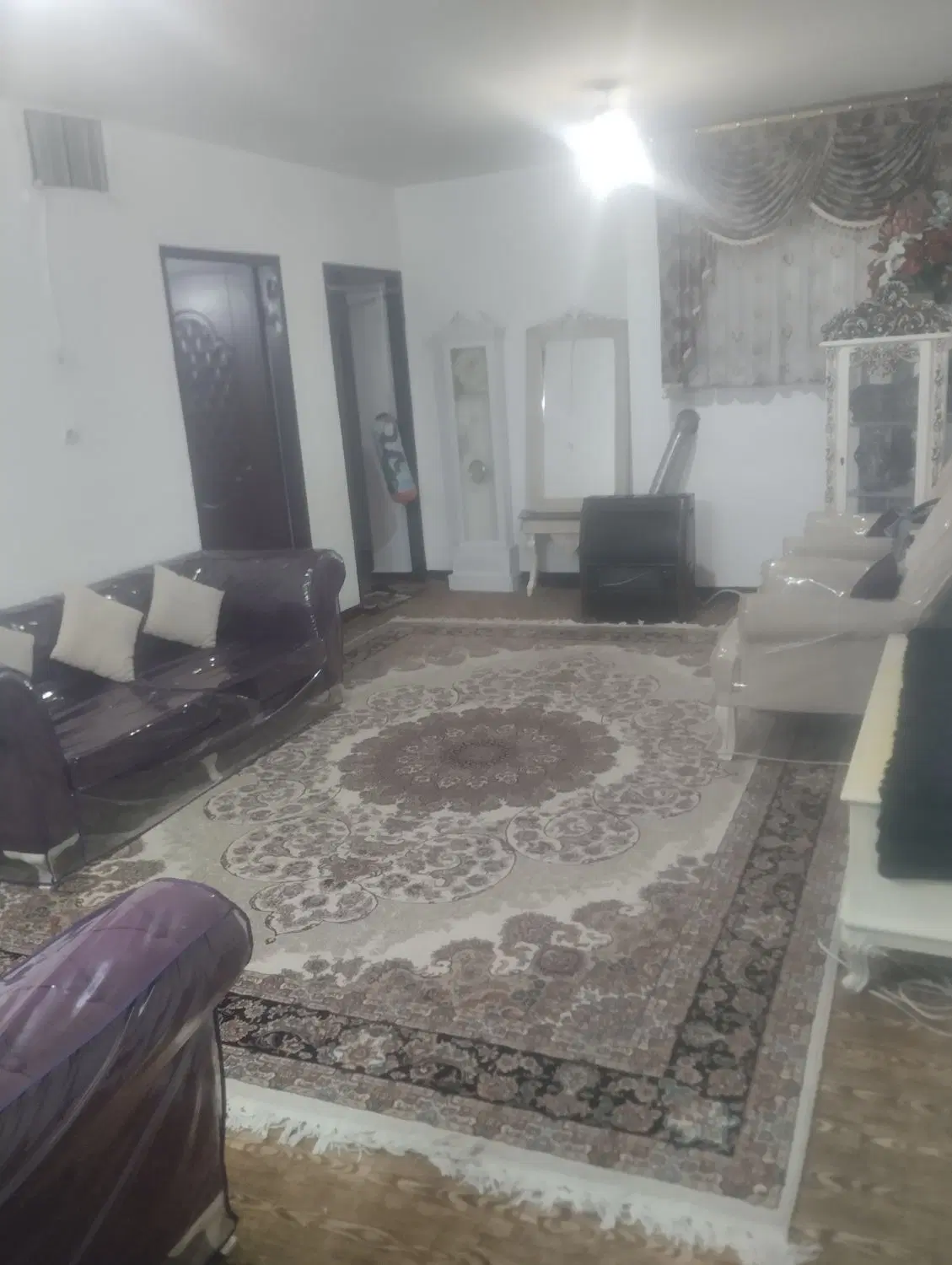 آپارتمان87متر دوخوابه