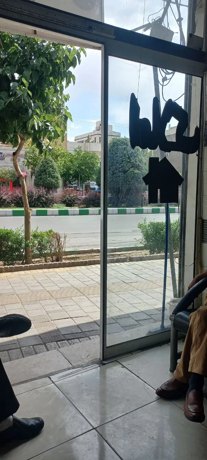 ۳۵متر اطاق فقط خانم هنرستان