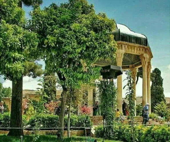 زمین خان زنیان