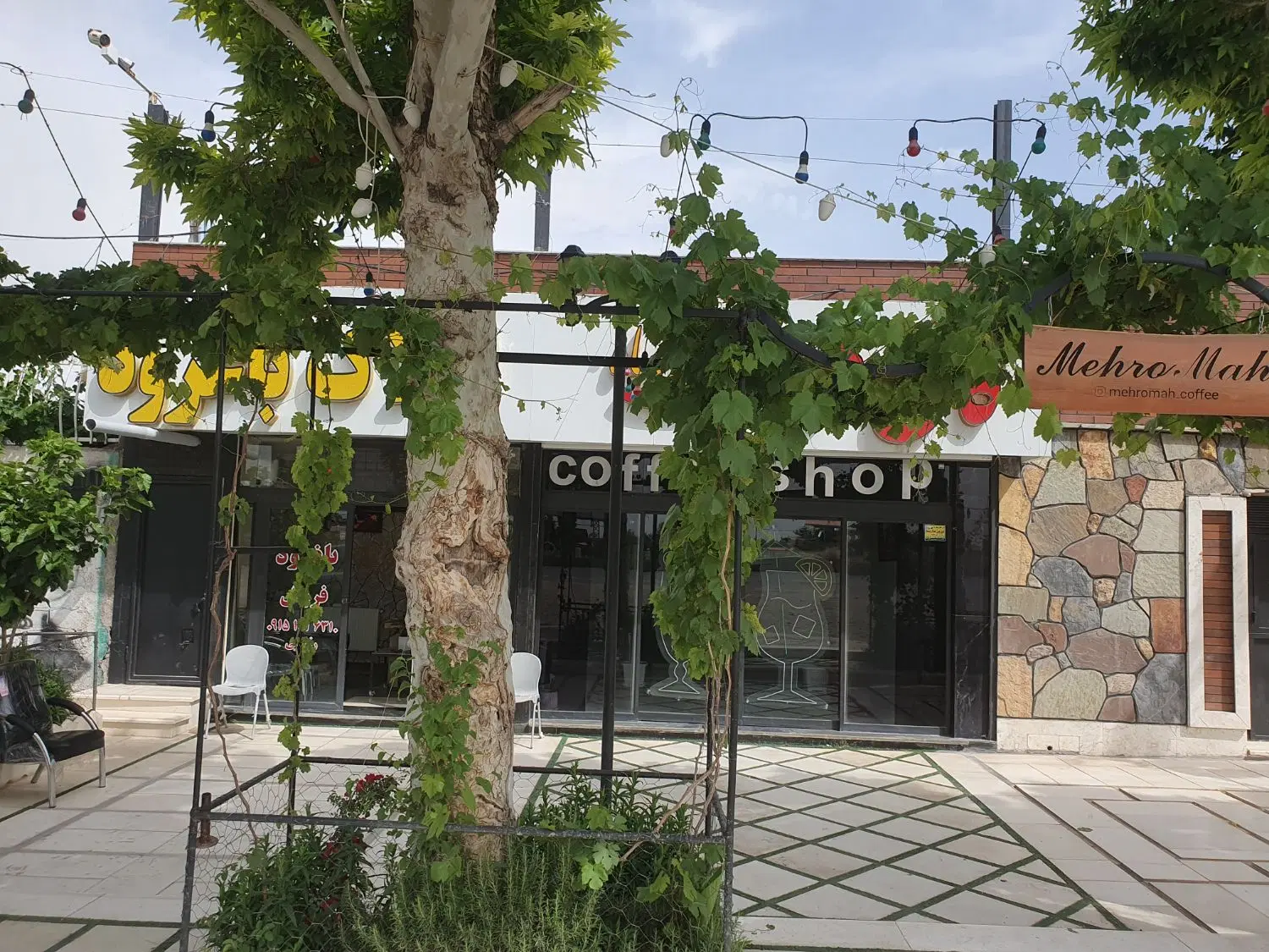 400 متر زمین باغستان