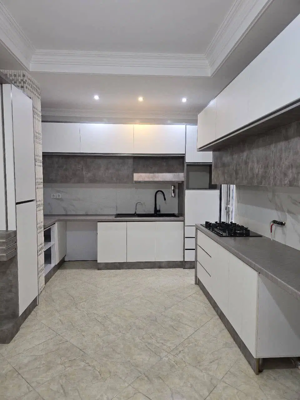 واحدآپارتمان ۱۲۵متر_تاپ لوکشین_شیک وتمیز