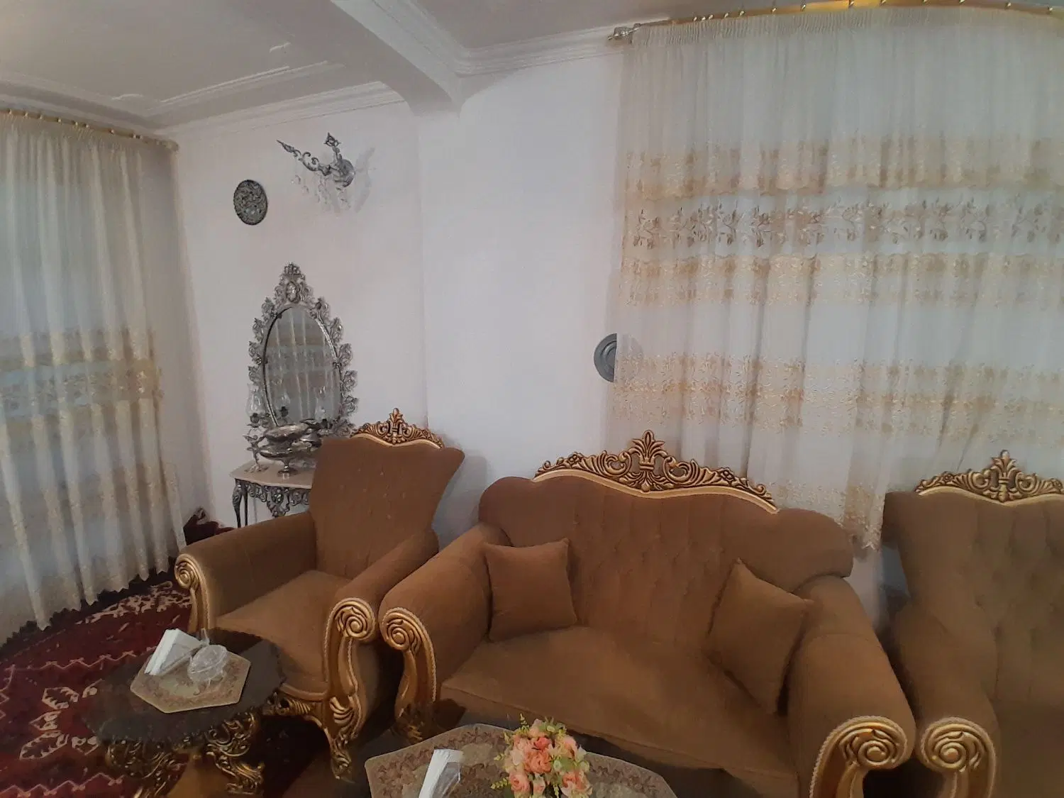 حیاط ویلایی فروشی در بلوار معلم