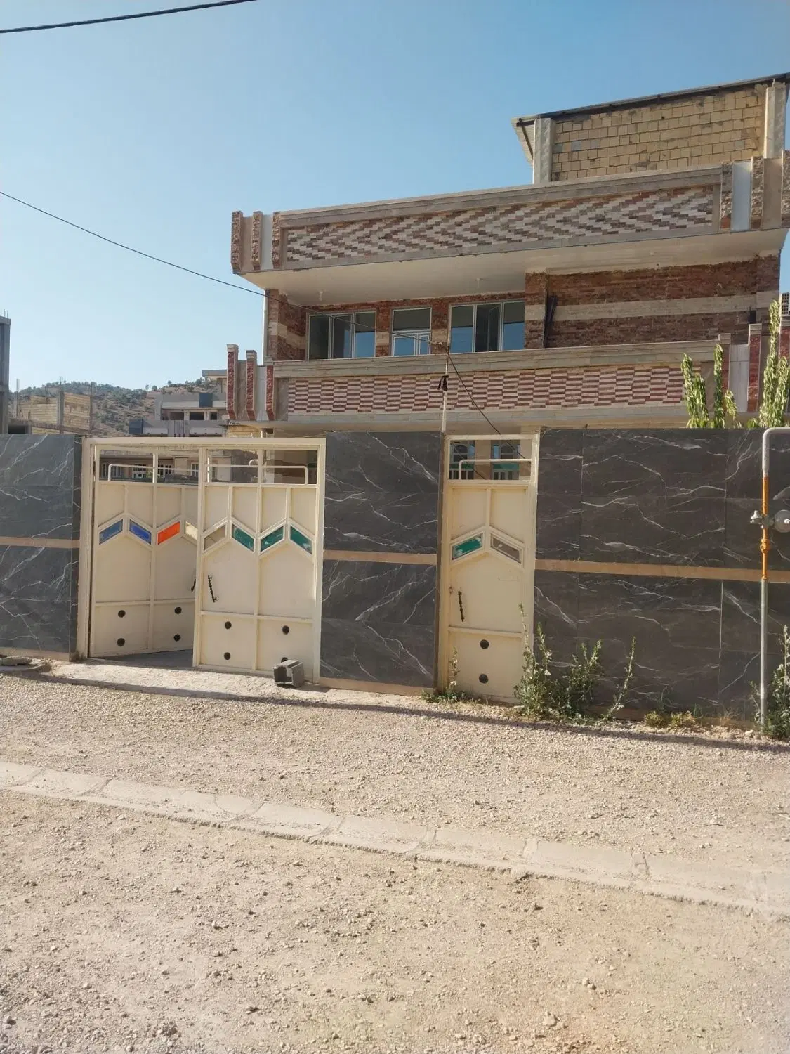 ساختمان برآفتاب شیدان