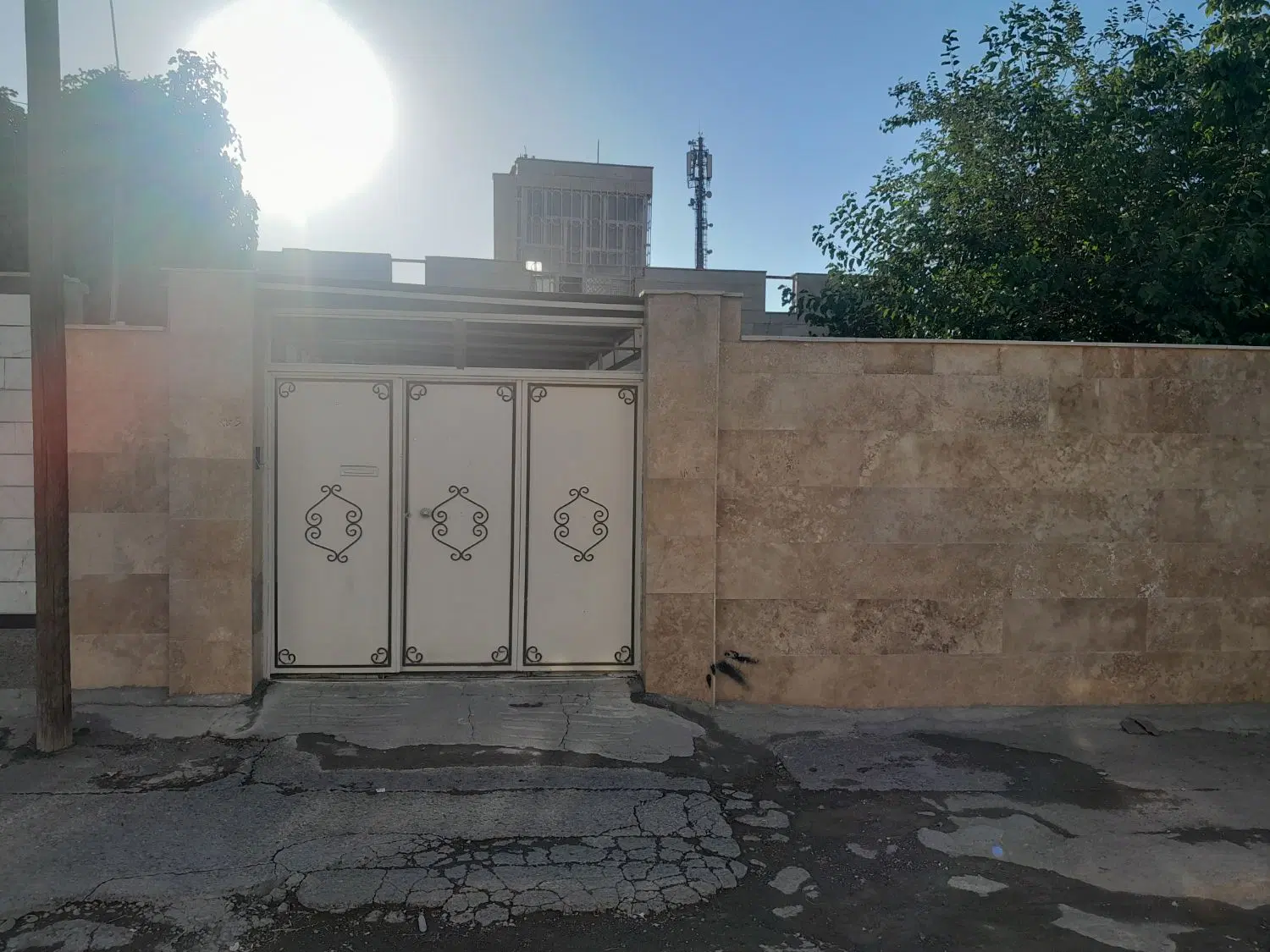 ۲۵۰ متر  شمالی آریاشهر سجادیه