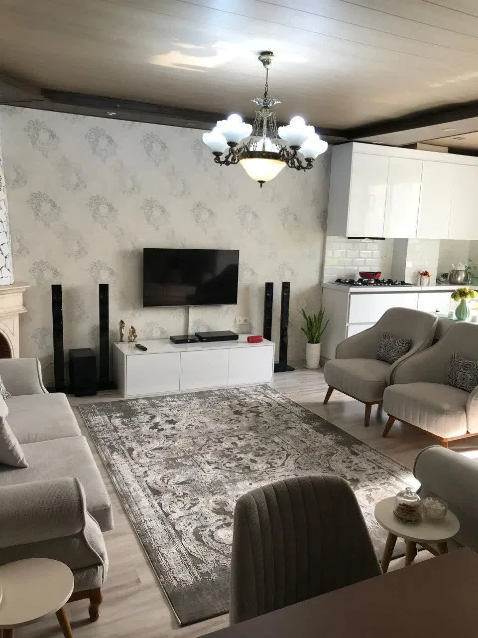 رهن واجاره اپارتمان۸۰متری شهرک صدف