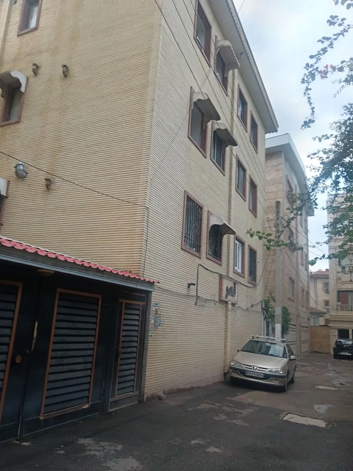 آپارتمان ،سعدی