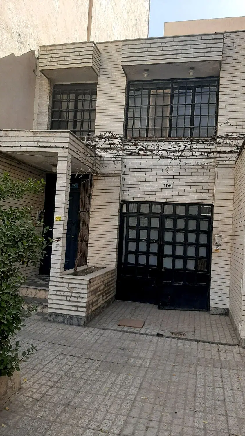 واحد۷۵متری با۵۰مترحیاط درب مستقل،جهت سکونت،دفترکار