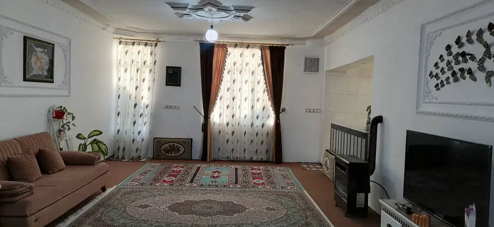 خانه مسکونی ۱۴۸مترمفید