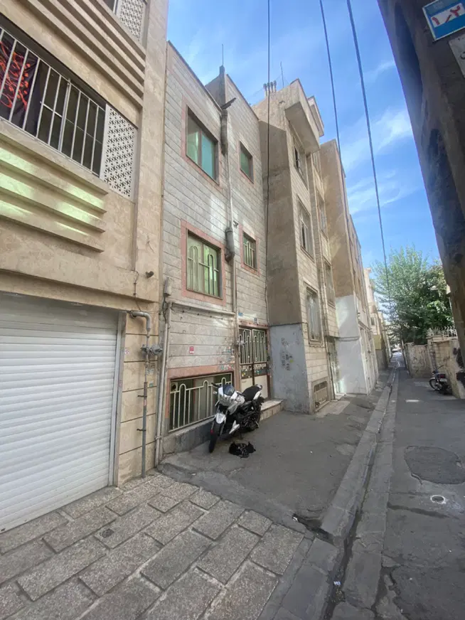 ۵۰ متر در سه طبقه مجزا