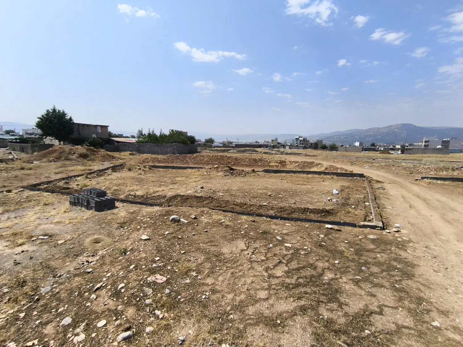 زمین۲۲۰متری شرف اباد