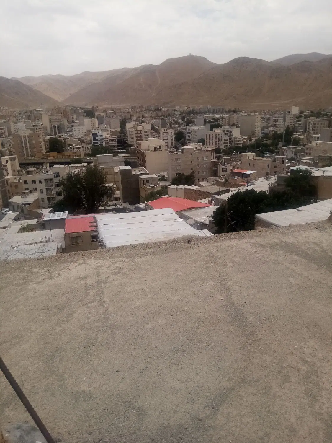 خانه درون شهر