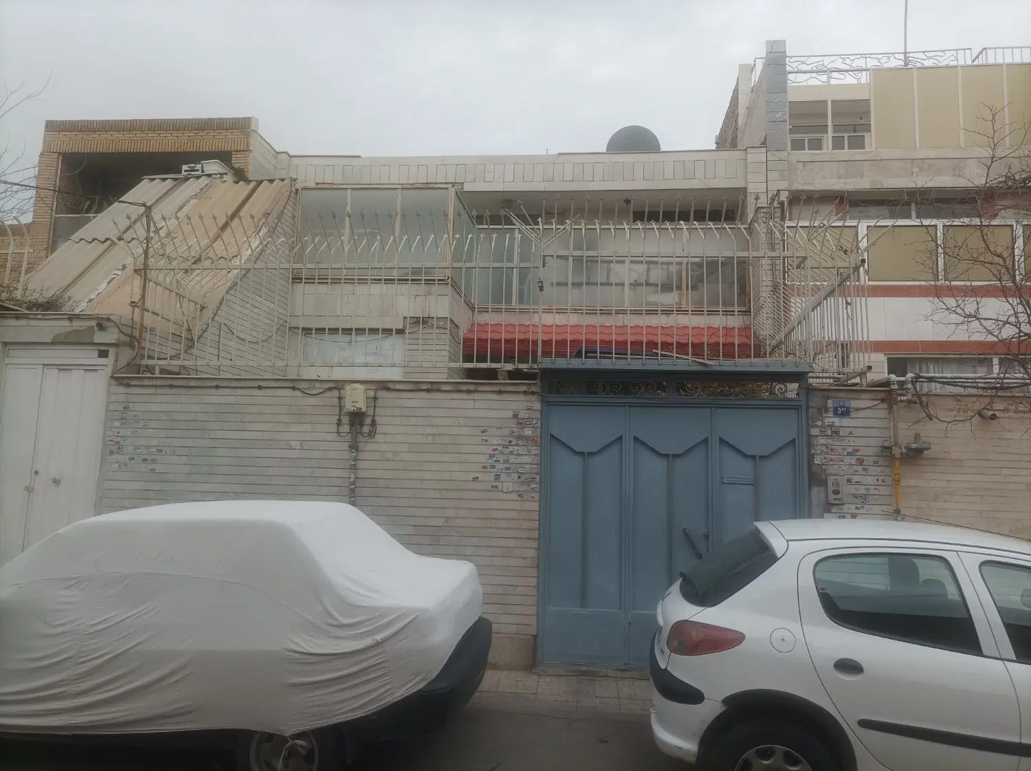 خانه ویلایی دو ط هر ط ۲خ شهید رضائیان