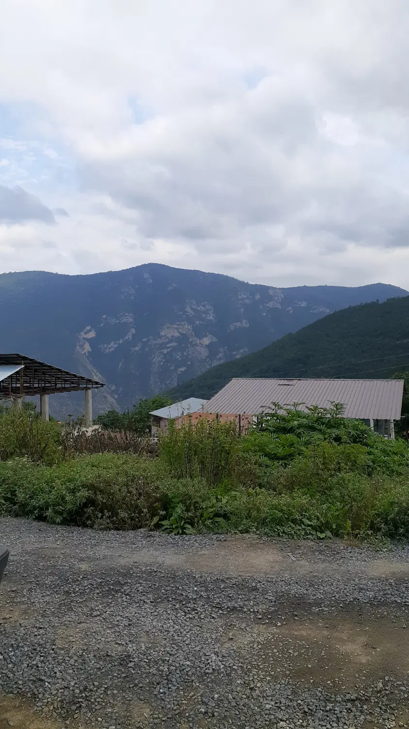 ۲۰۰ متر زمین آماده ی ساخت در روستای کارمزد