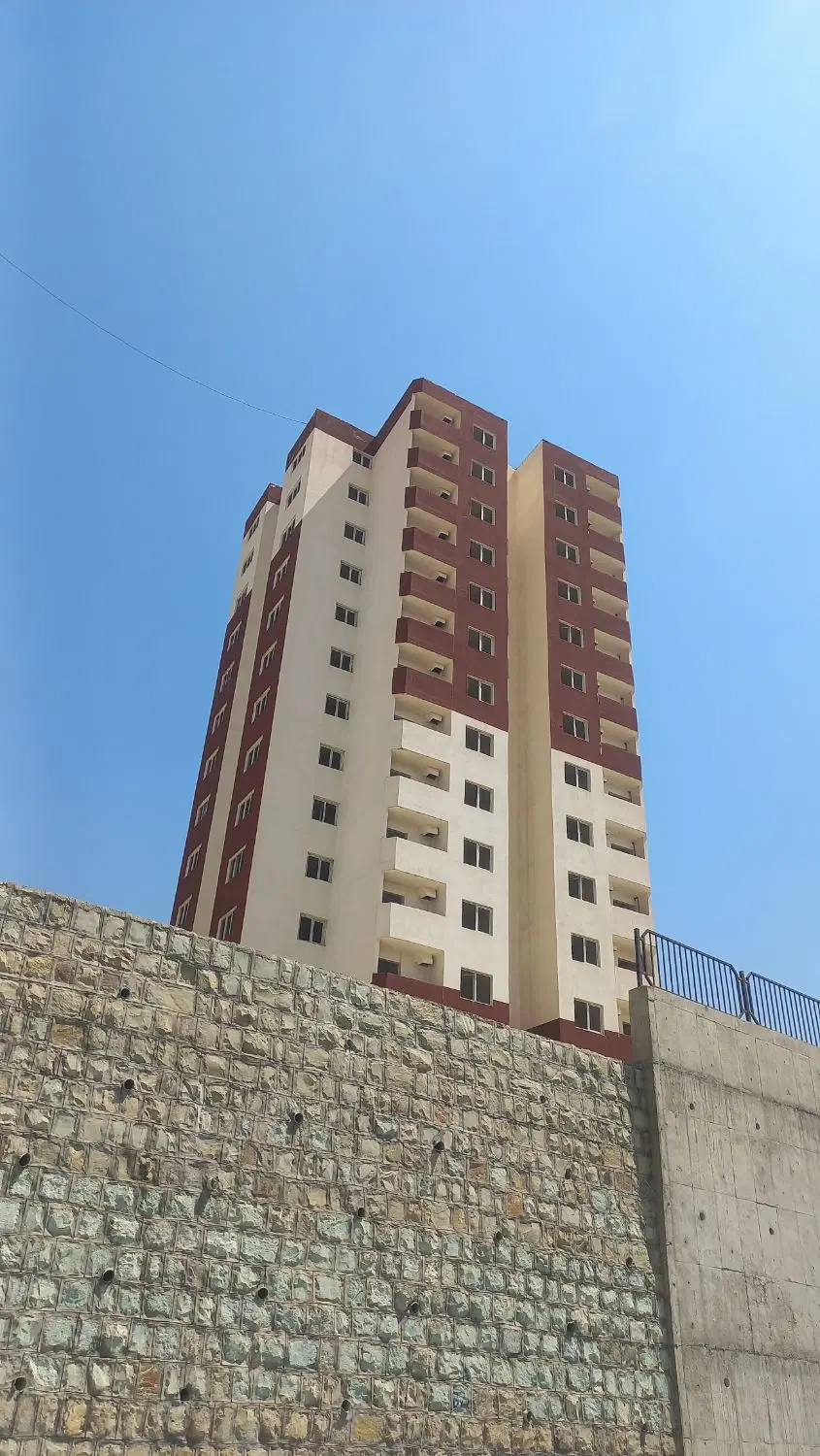 پردیس ملک