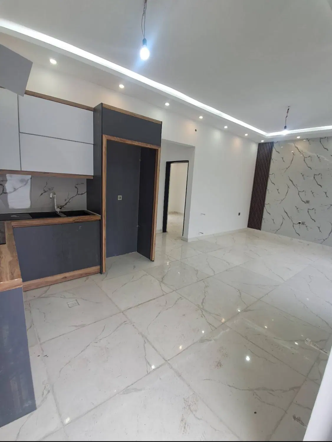 فلت‌زیرقیمت استخردارتو شهرک بزرگ و تکمیل برجاده ای