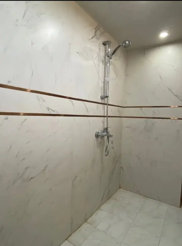 خونه اجاره ای زیر تل
