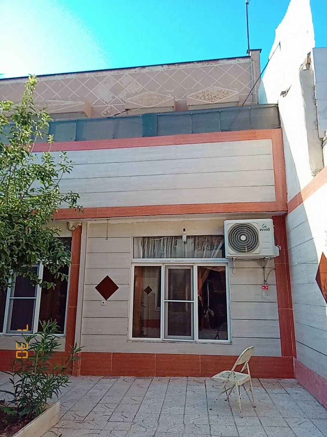 خانه ویلایی ۲۶۰متر دوطبقه رستمی ۵۴