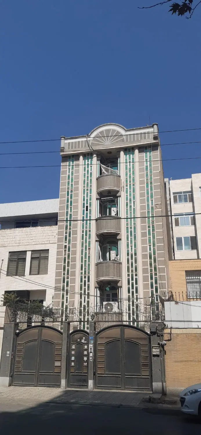 زیرزمین ۸۰۰متر حاشیه فرامرز