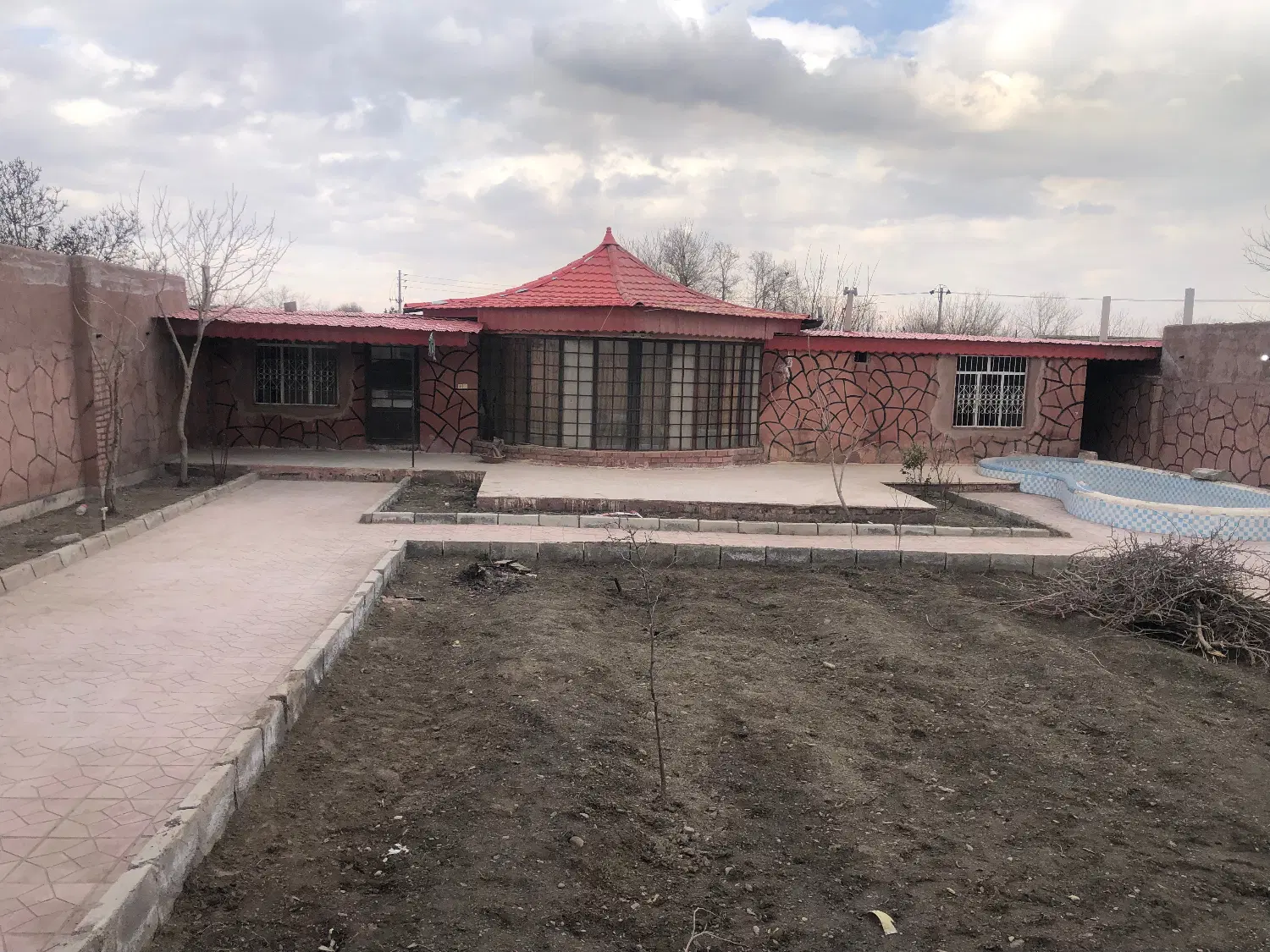 ویلایی دربست هفت تیر ۳۰۰ متری