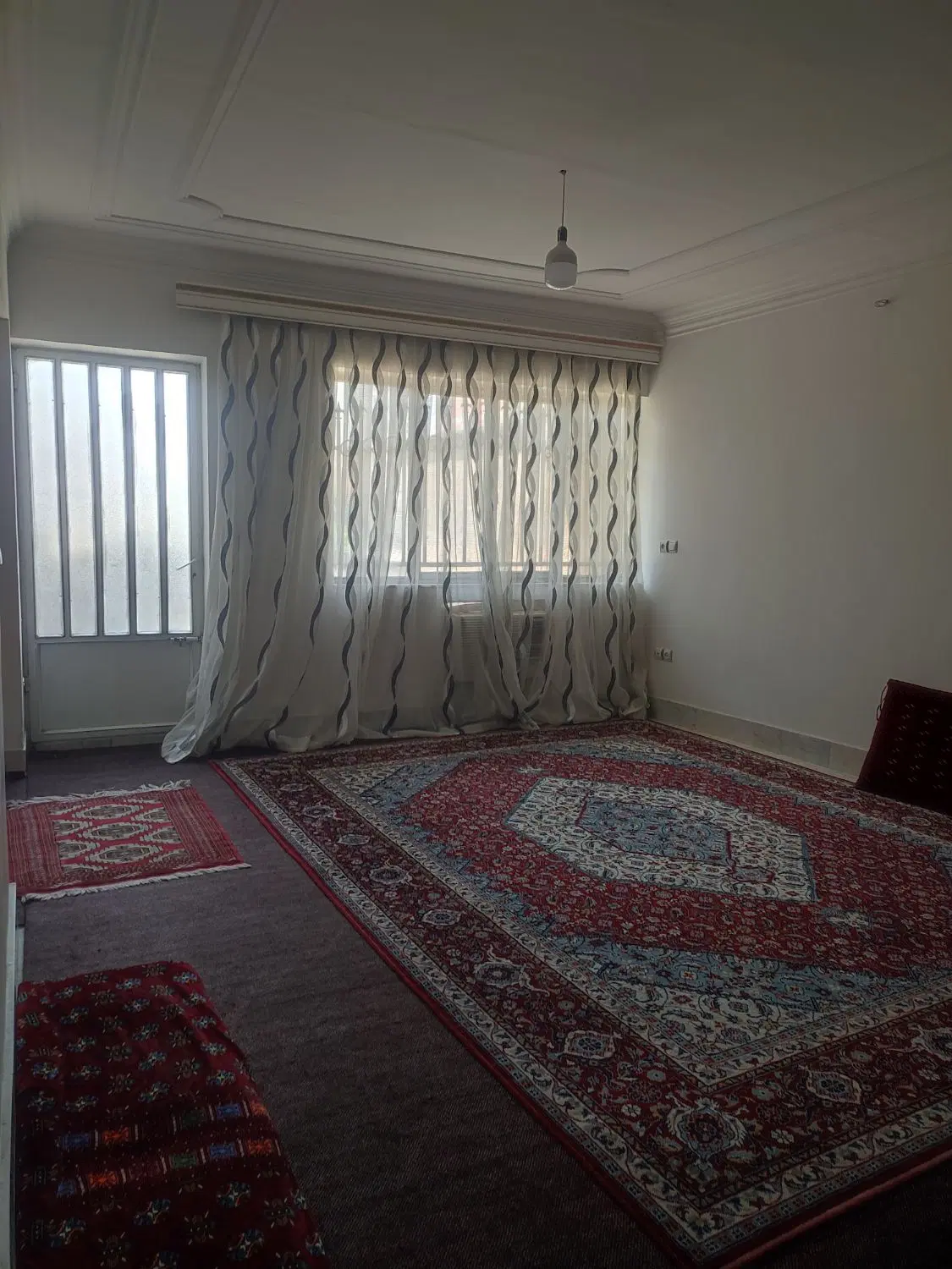 خونه مبله وسط شهر دربست ویلایی4تا