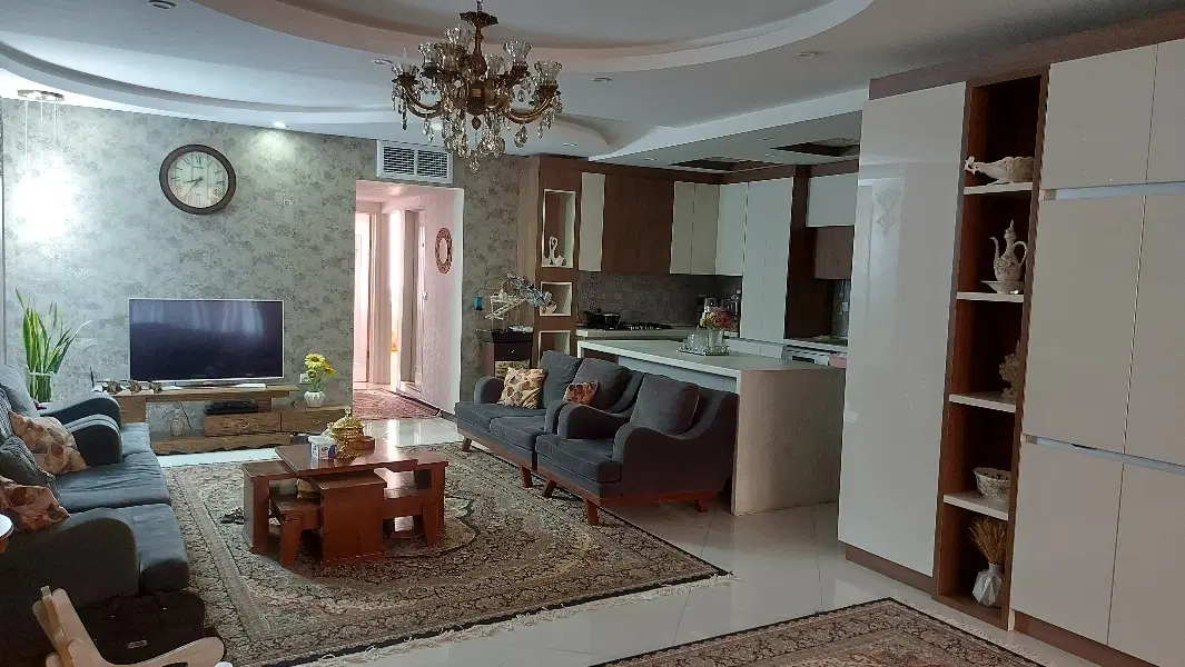آپارتمان ۱۴۰ متری