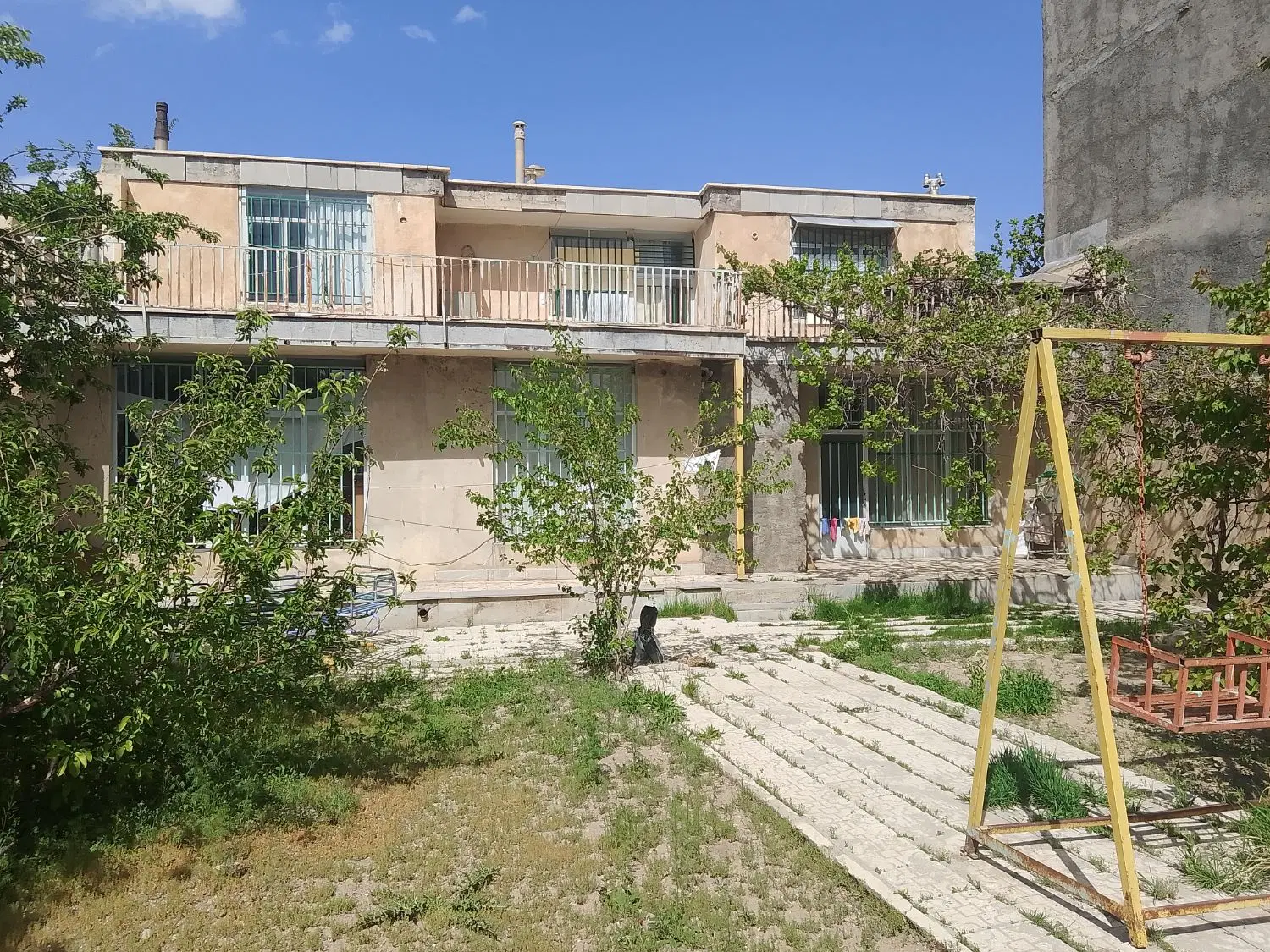 فروش ملک مسکونی در الیگودرز لرستان