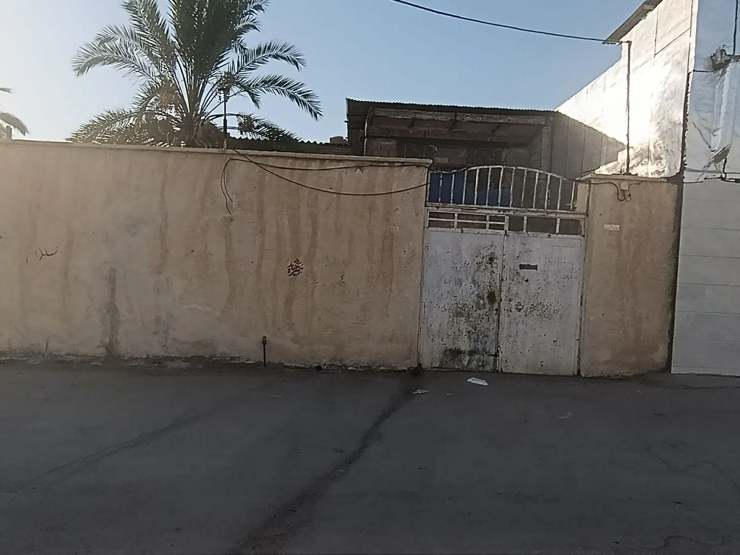منزل مسکونی ۲۴۰متری سند تک برگ