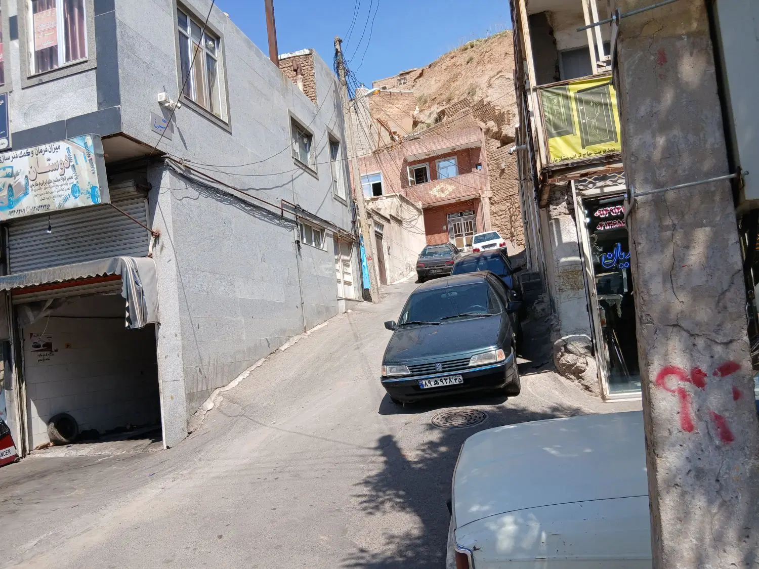 یک واحد همکف ۹۵ متر