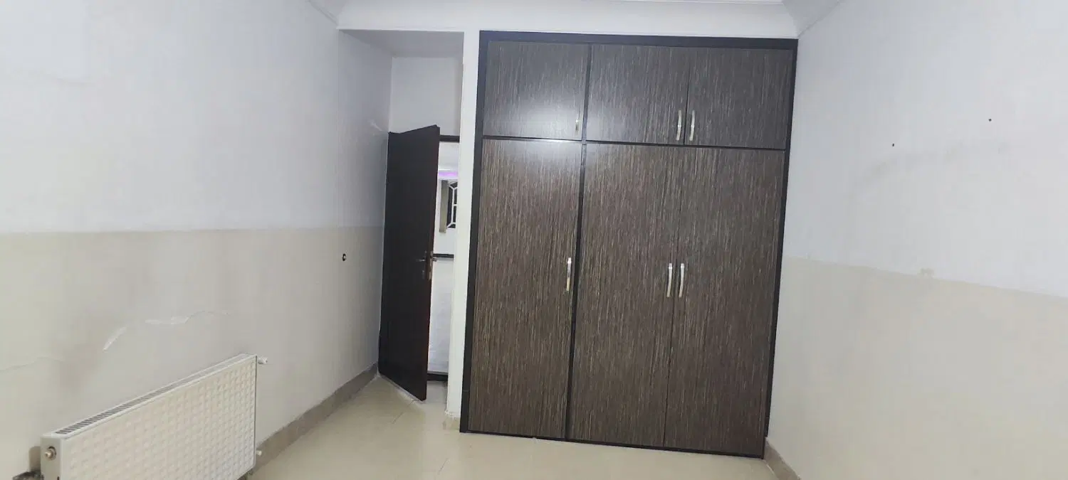 180 متری سه خوابه + پارکینگ محله خیرآباد