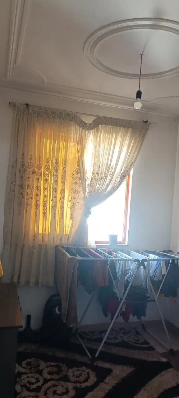 فروش واحد طبقه بالا ____حمیدیان امیرکبیر