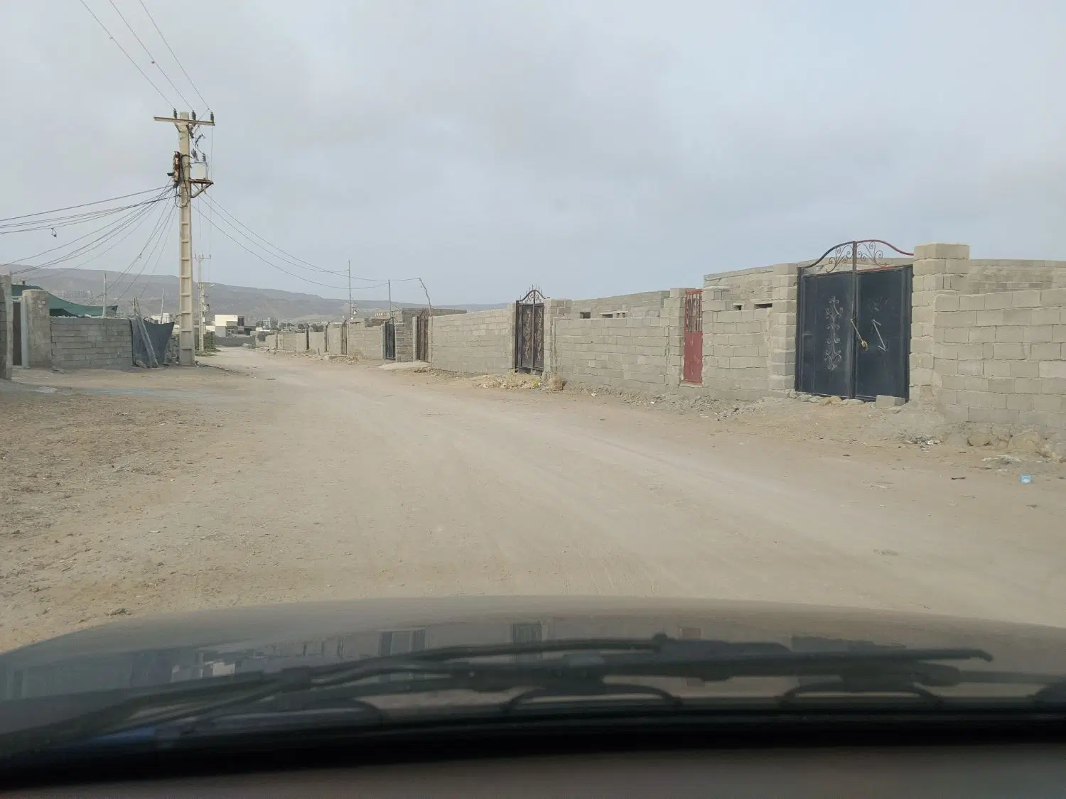 زمین فروشی عثمان آباد