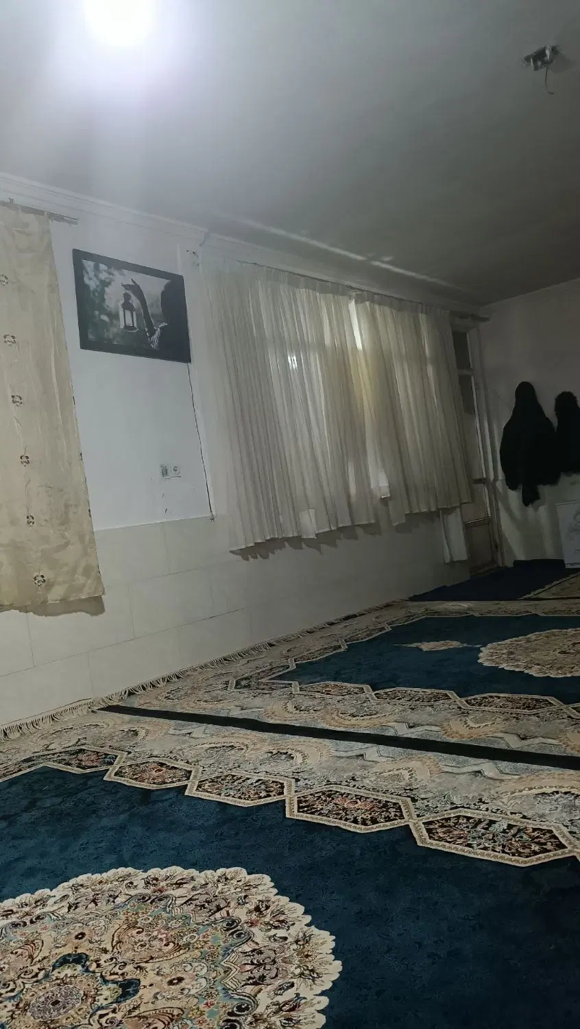 فروش و اجاره سالن و منزل مسکونی نزدیک شهر