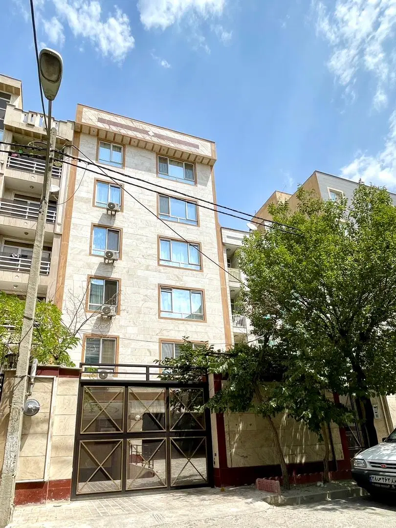 65متر 1خواب طبقه1 پارکینگ انباری بالکن سندی