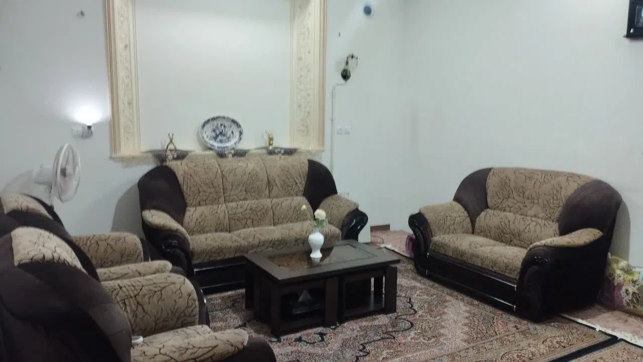 منزل دوطبقه و نیم