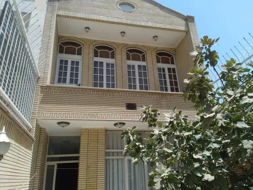 همکف وبالا دربست