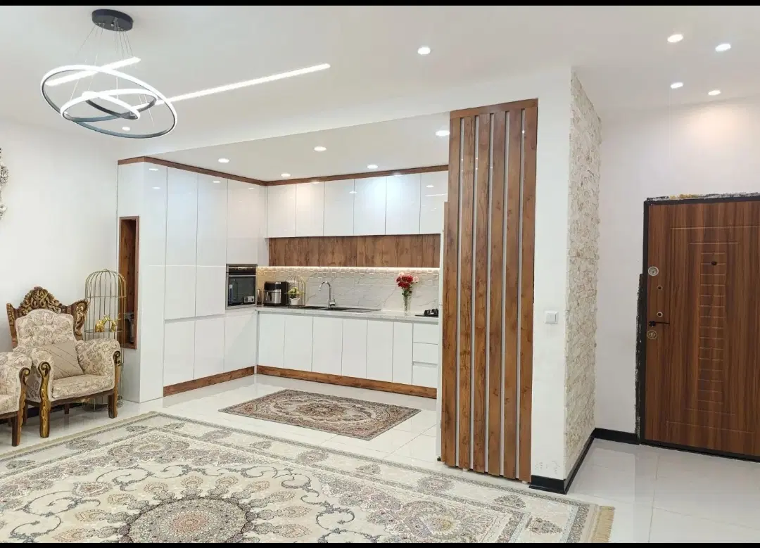 آپارتمان شیک و خوش‌نقشه خیابان بابونه آماده سکونت