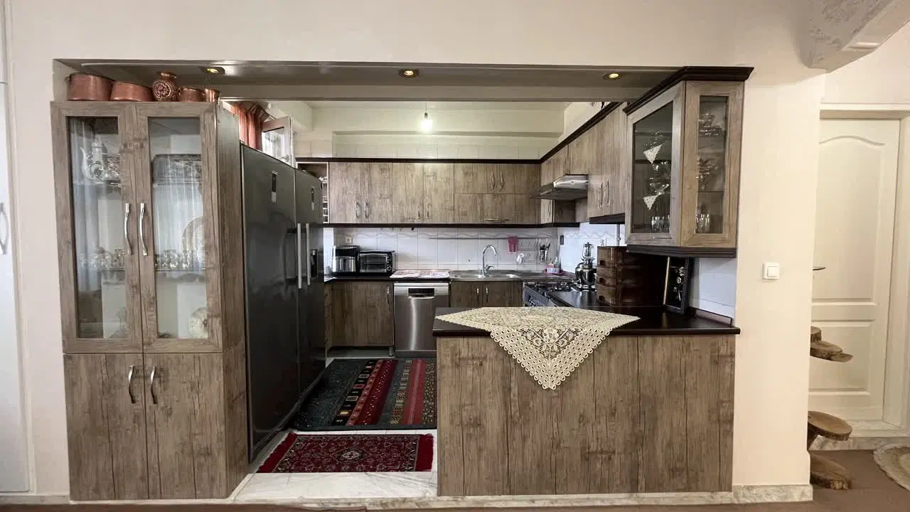 واحد ۸۰ متر دو خوابه تمیز شیک
