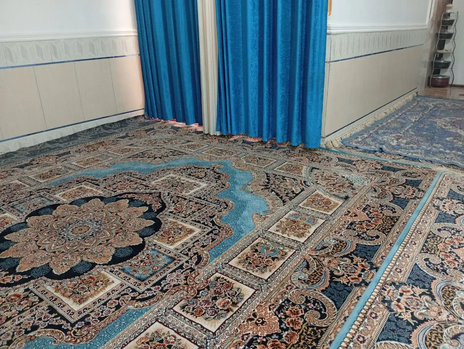 یک باب منزل در خیابان بهشتی
