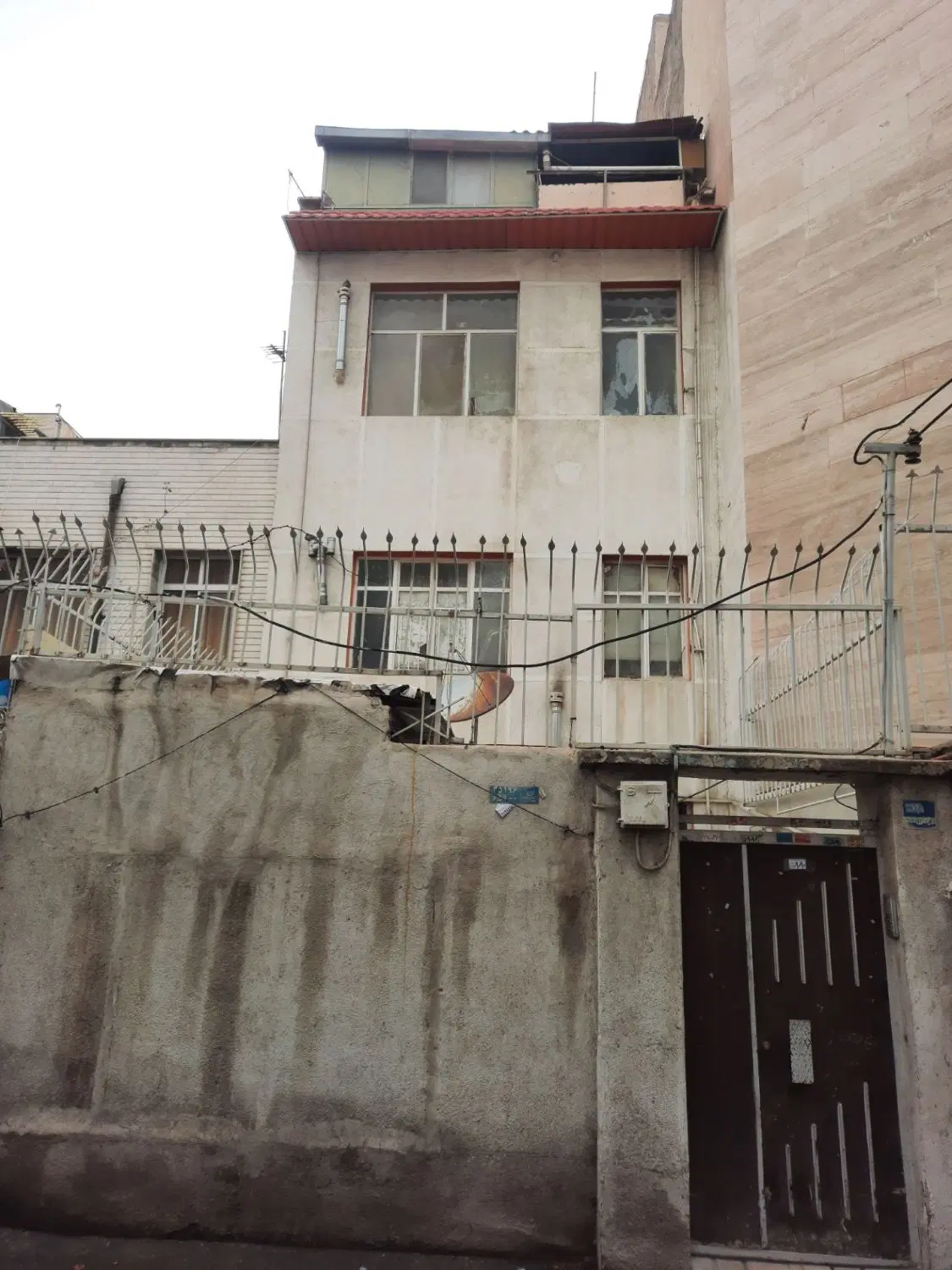 کلنگی ۷۳ متری