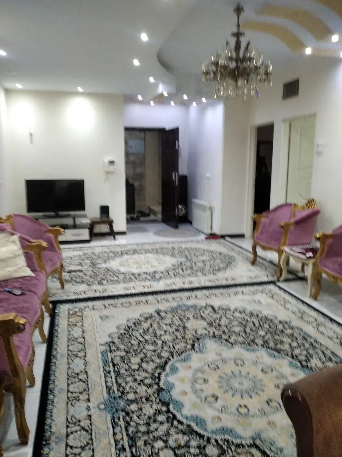 آپارتمان پارکینگ انباری دار