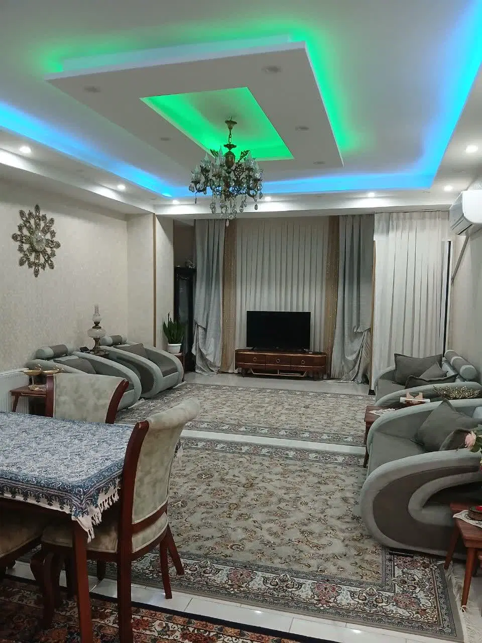 واحد در آپارتمان